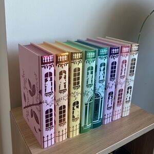 Bridgerton Collectors Special Edition Illumicrate Book Set Julia Quinn